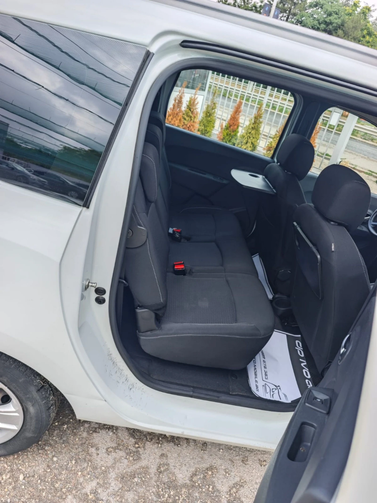 Dacia Lodgy 1.6i* ГАЗ*  - изображение 7