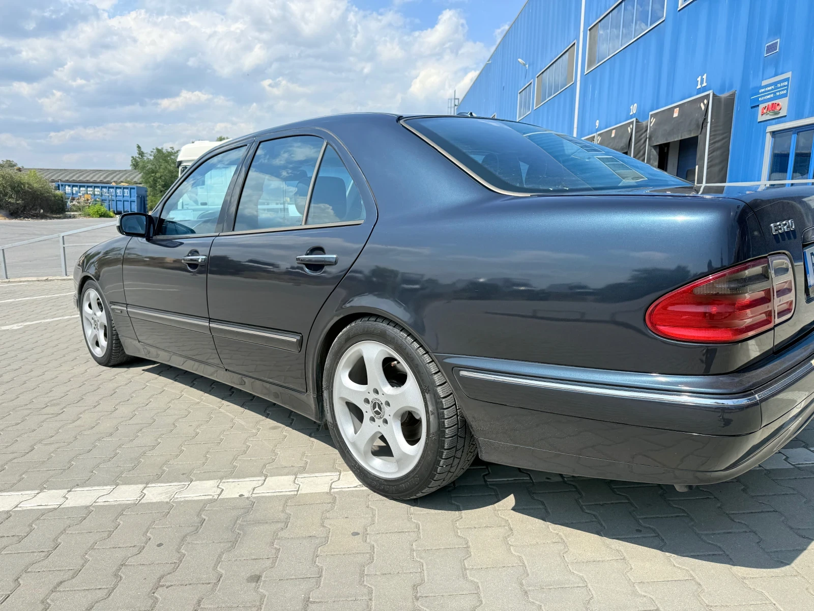 Mercedes-Benz E 320 E320 Avangard - изображение 4