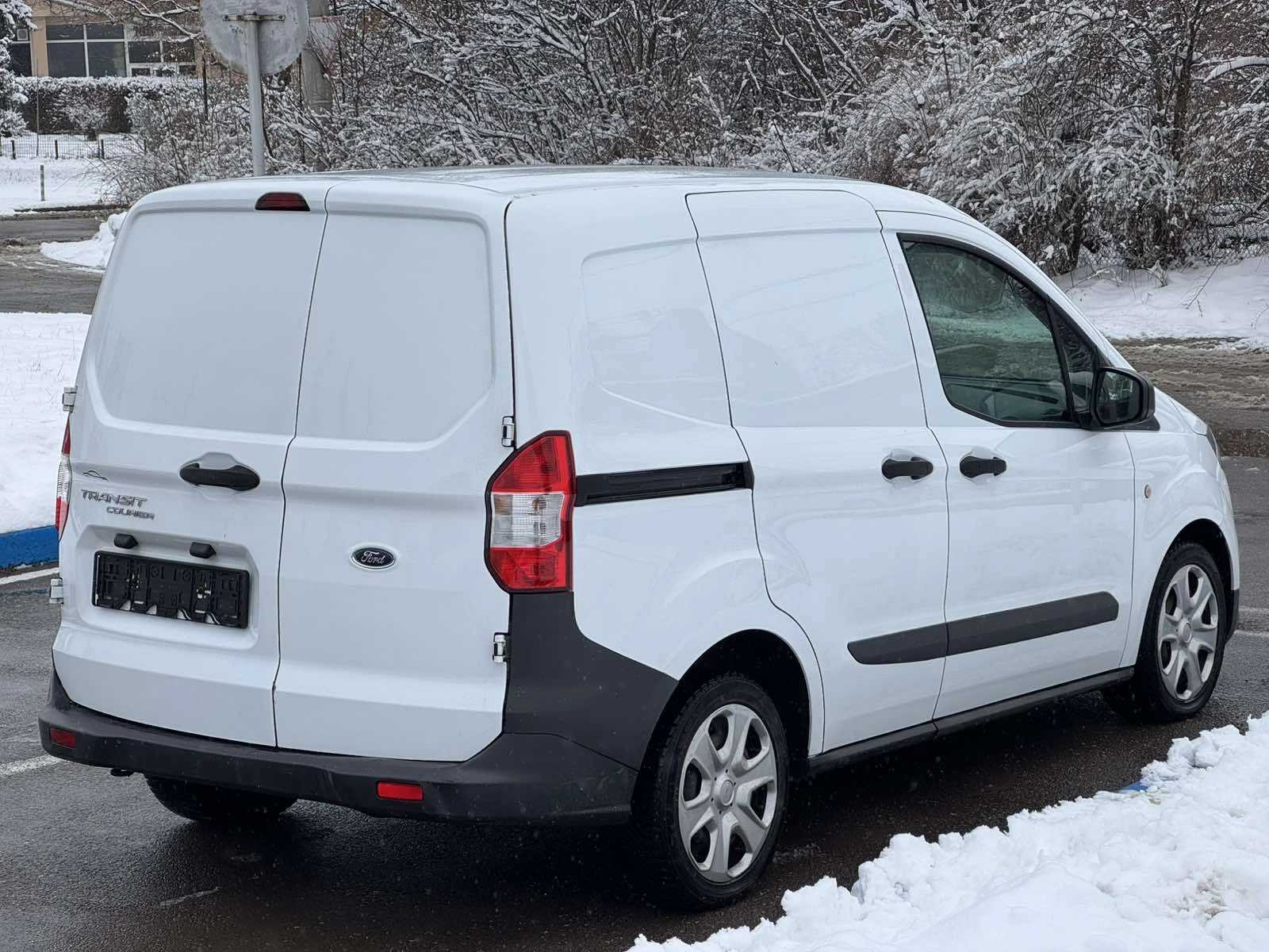 Ford Courier  - изображение 5