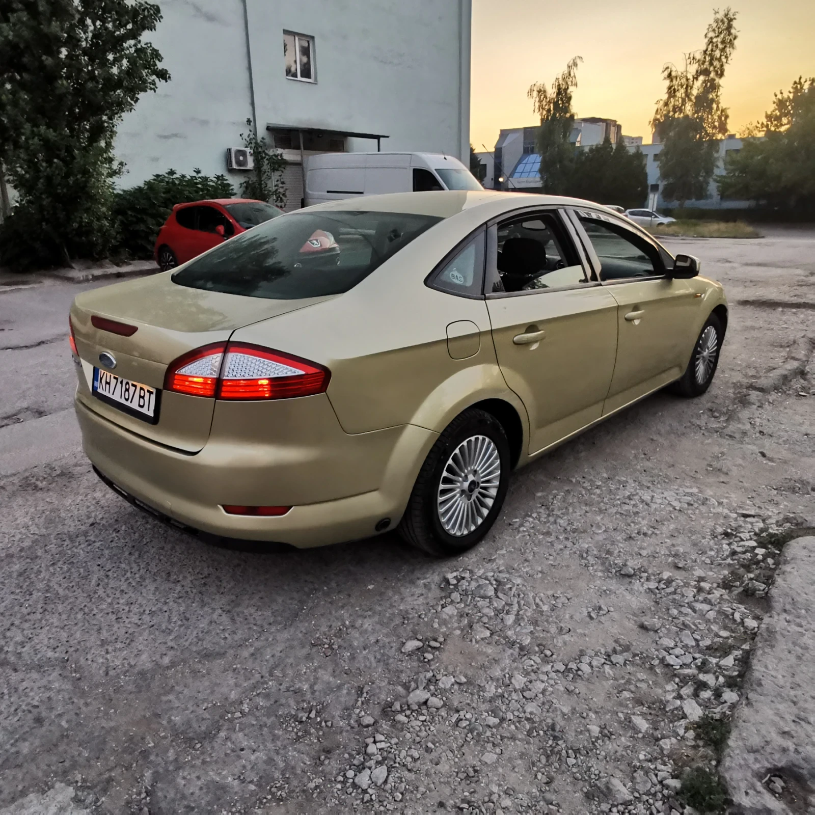 Ford Mondeo  - изображение 7