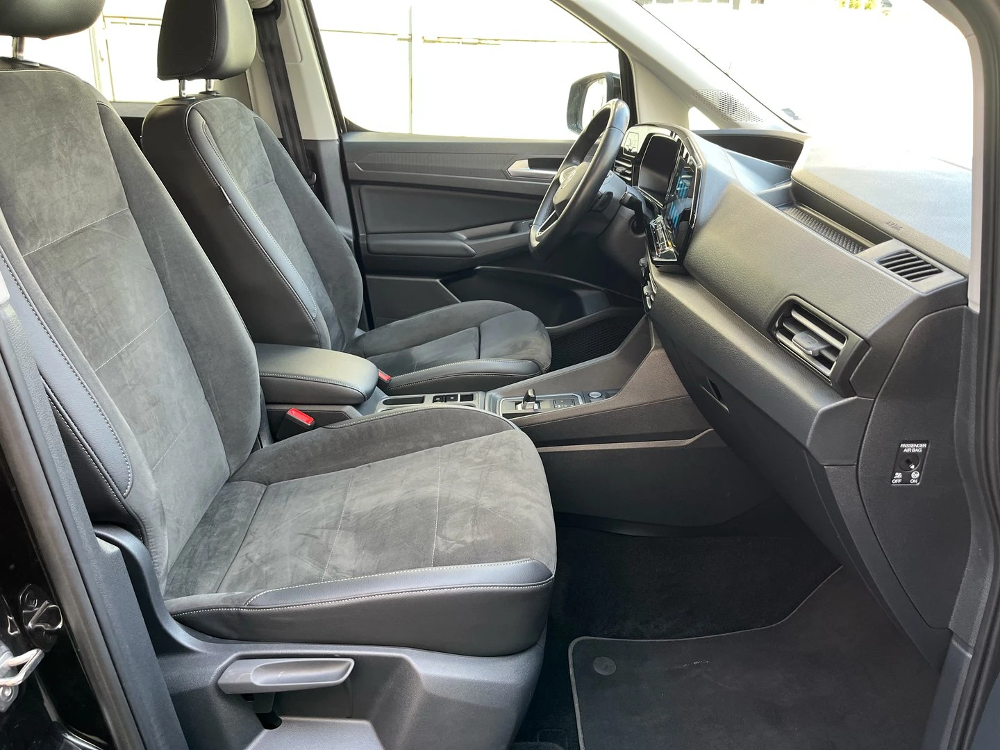 VW Caddy Style Maxi TDI 7 места - изображение 8