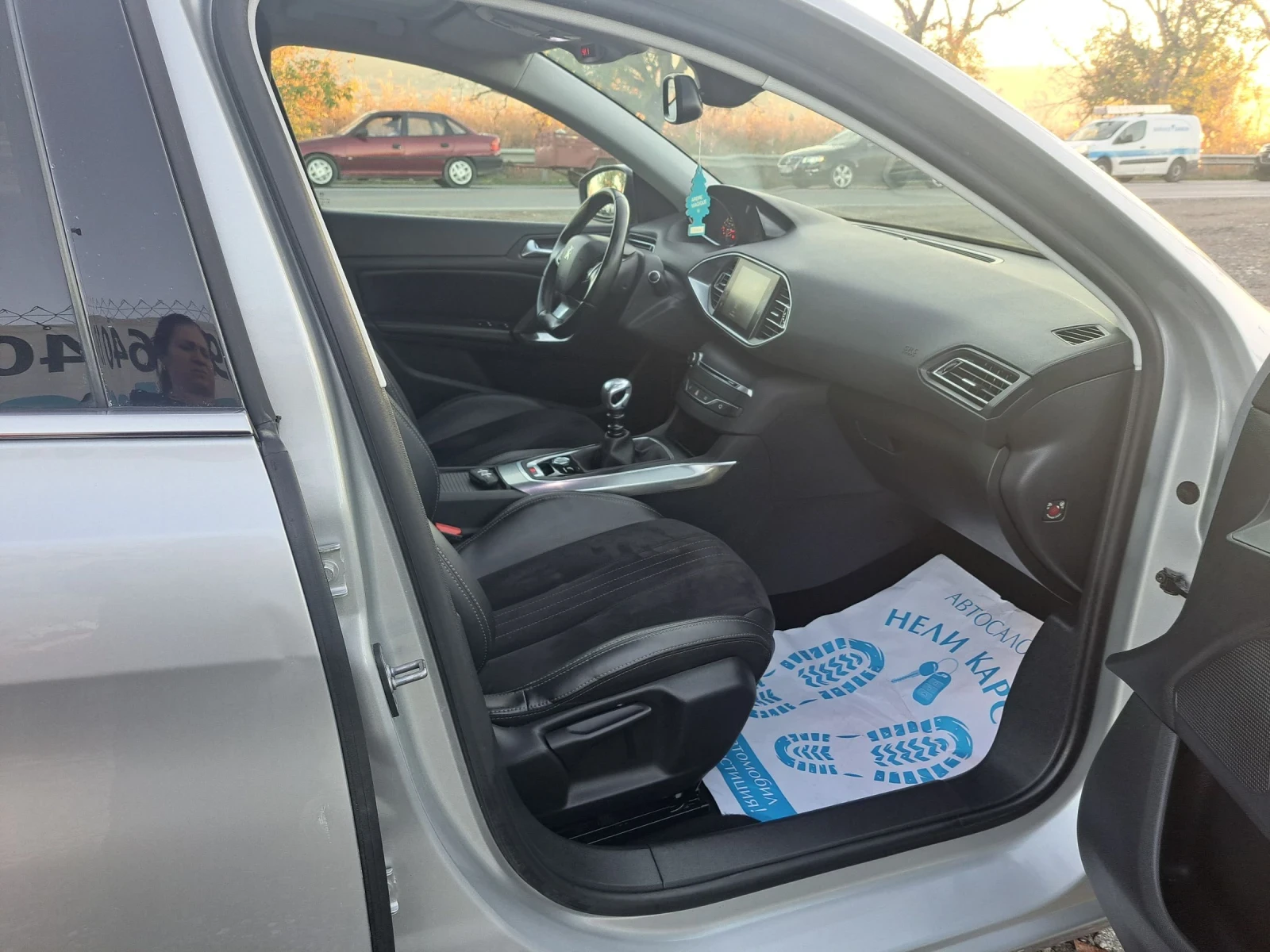 Peugeot 308 1.6 THP GT LINE - изображение 9