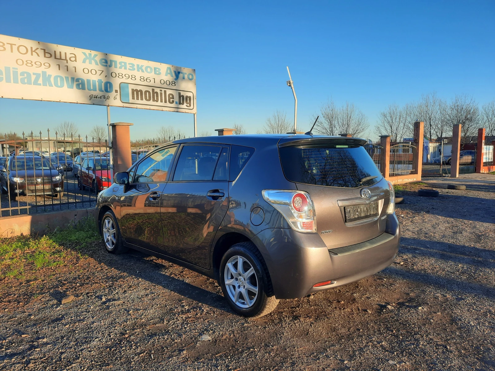 Toyota Verso 2.0 D-4D - изображение 5