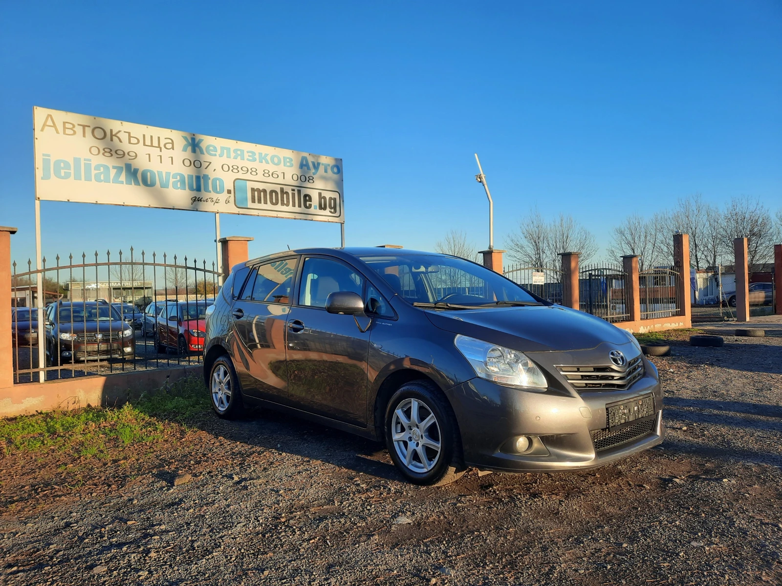 Toyota Verso 2.0 D-4D - изображение 3