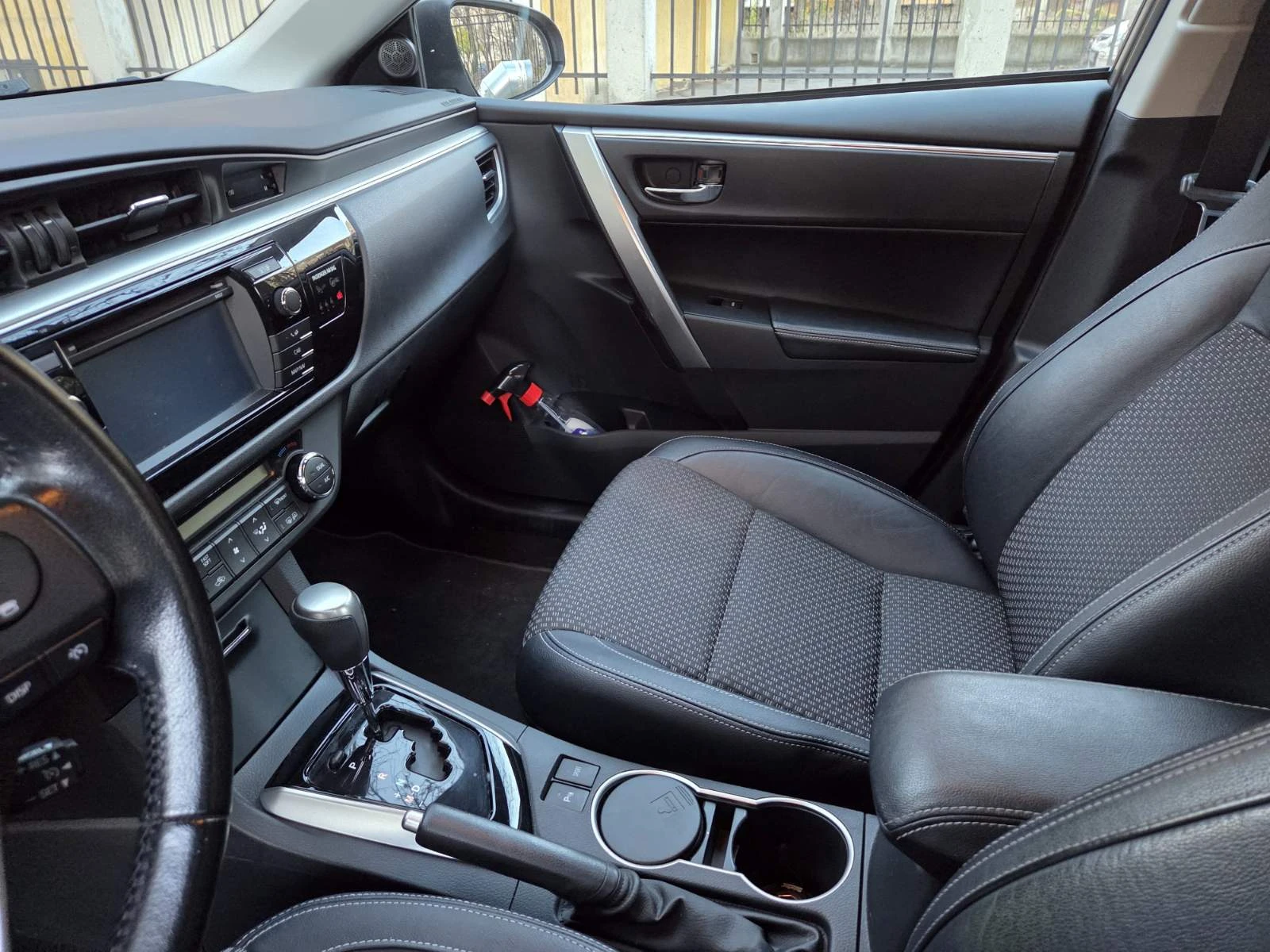 Toyota Corolla 1.6 | Mobile.bg � ����������� 12