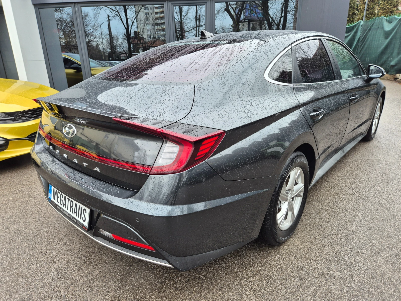 Hyundai Sonata 2.0 cm3 Бензин Наличен в БГ - изображение 4