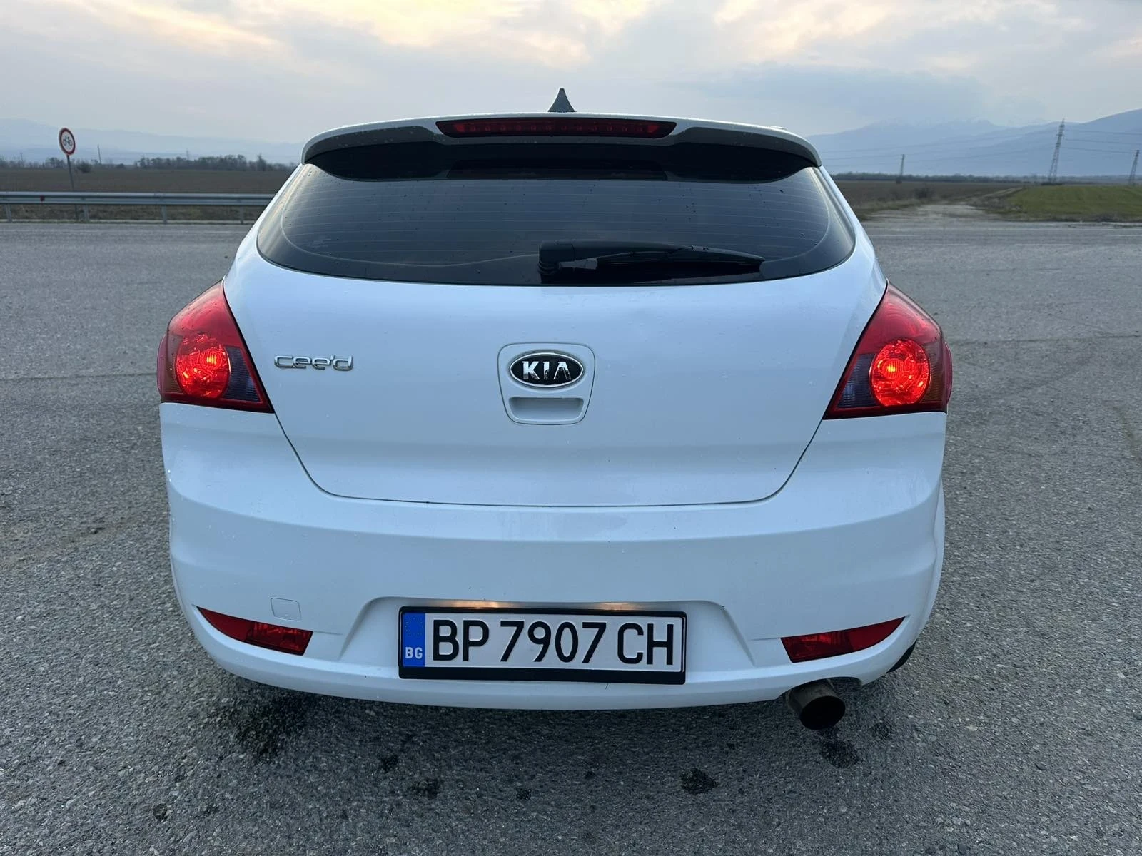 Kia Ceed 1.6 * LPG* NAVI* , снимка 5 - Автомобили и джипове - 53712286