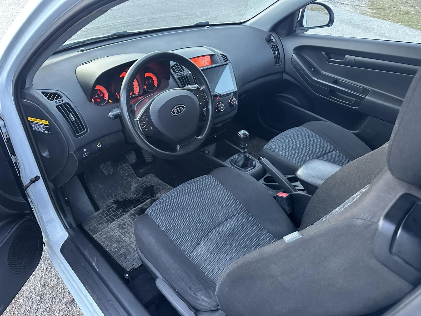 Kia Ceed 1.6 * LPG* NAVI* , снимка 7 - Автомобили и джипове - 53712286