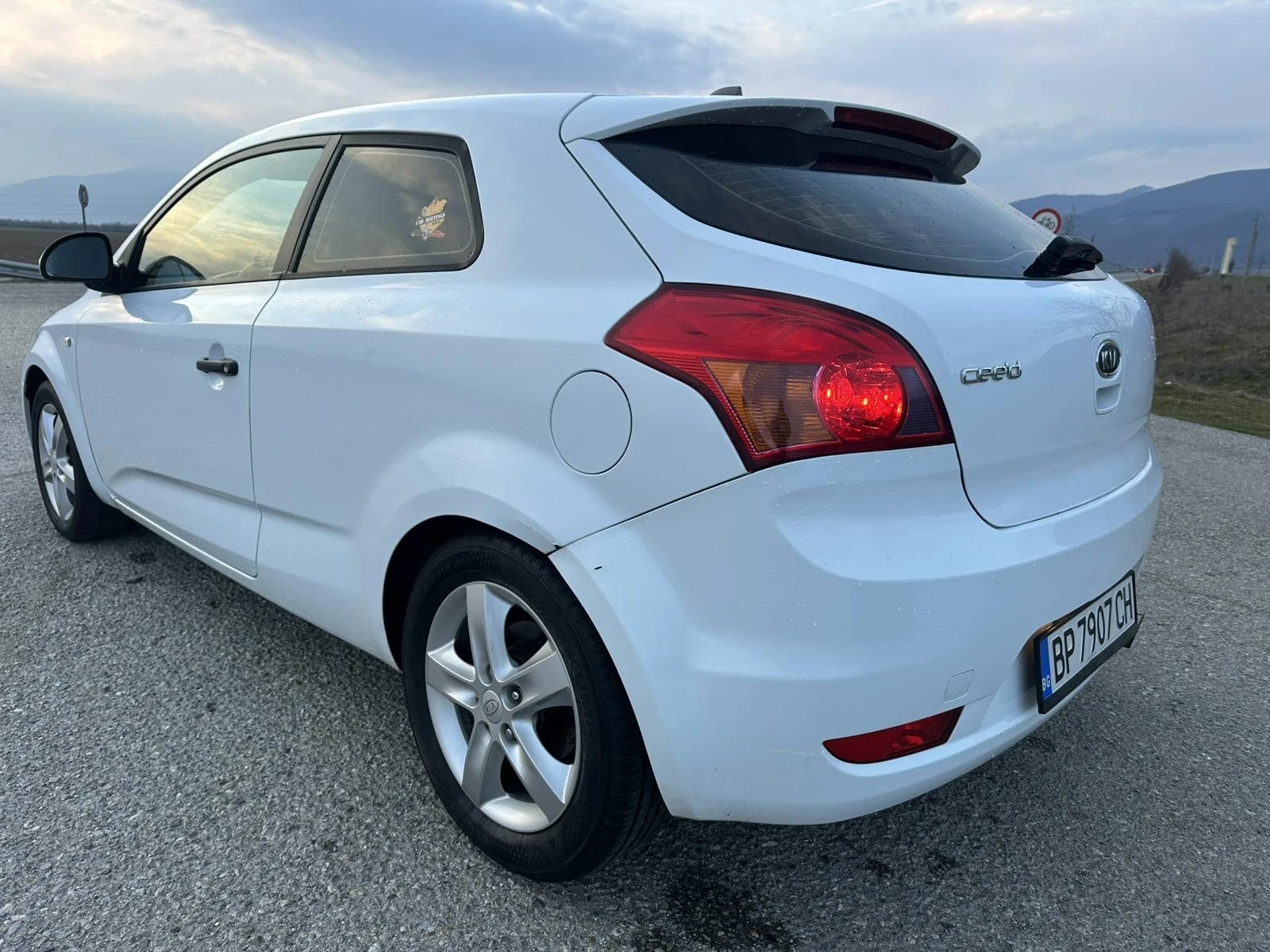 Kia Ceed 1.6 * LPG* NAVI* , снимка 6 - Автомобили и джипове - 53712286