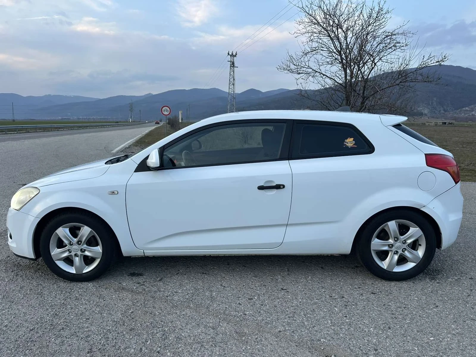 Kia Ceed 1.6 * LPG* NAVI* , снимка 9 - Автомобили и джипове - 53712286