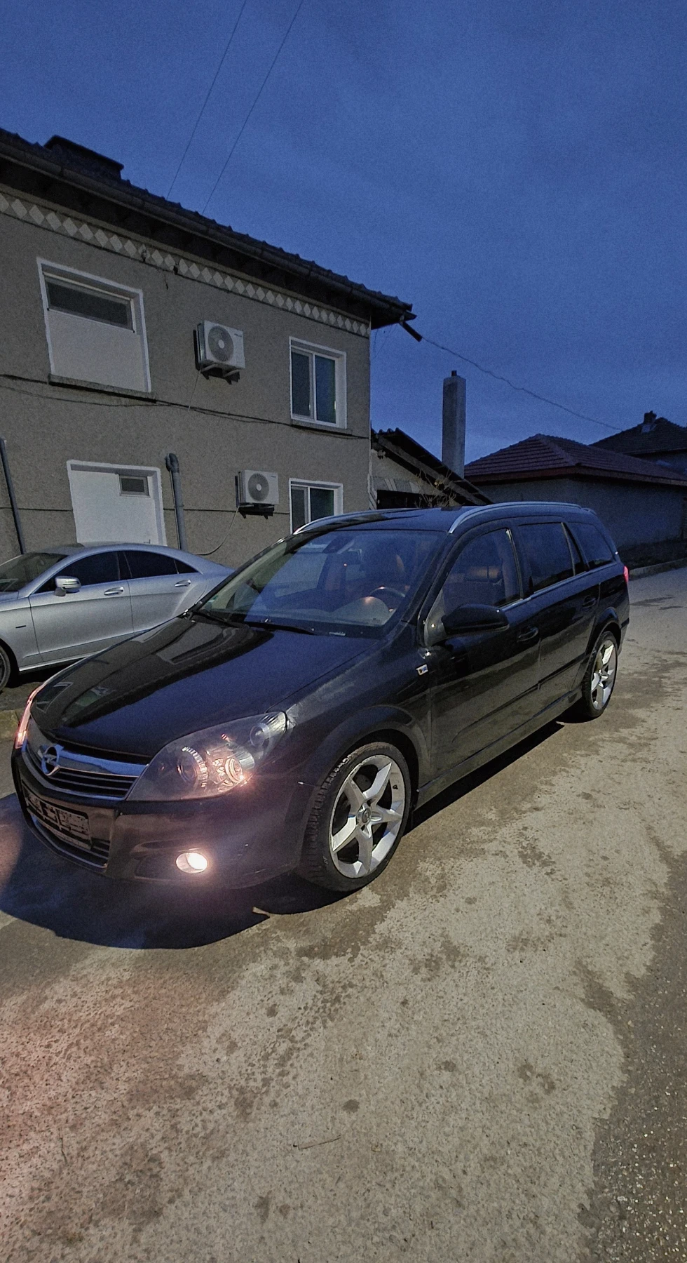 Opel Astra, снимка 2 - Автомобили и джипове - 54252509