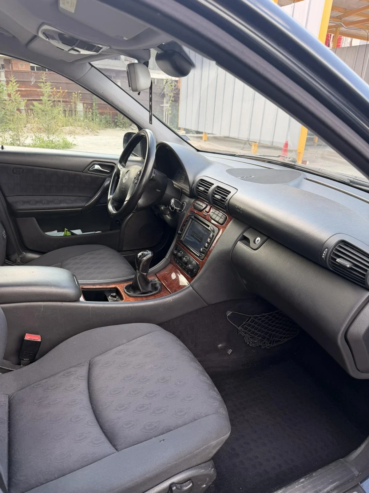 Mercedes-Benz C 180, снимка 6 - Автомобили и джипове - 54552794