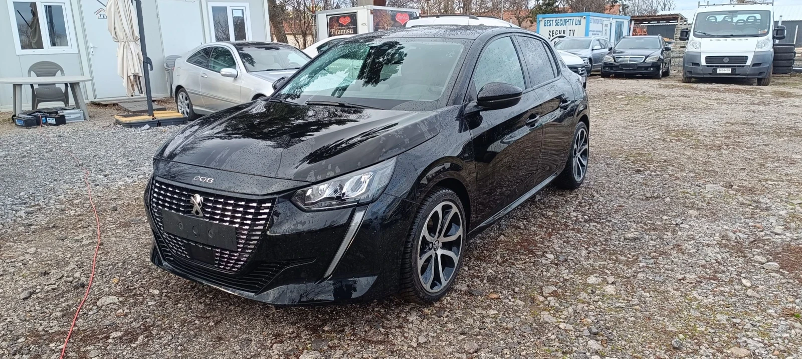 Peugeot 208 1.5HDI Panorama, снимка 2 - Автомобили и джипове - 55117851