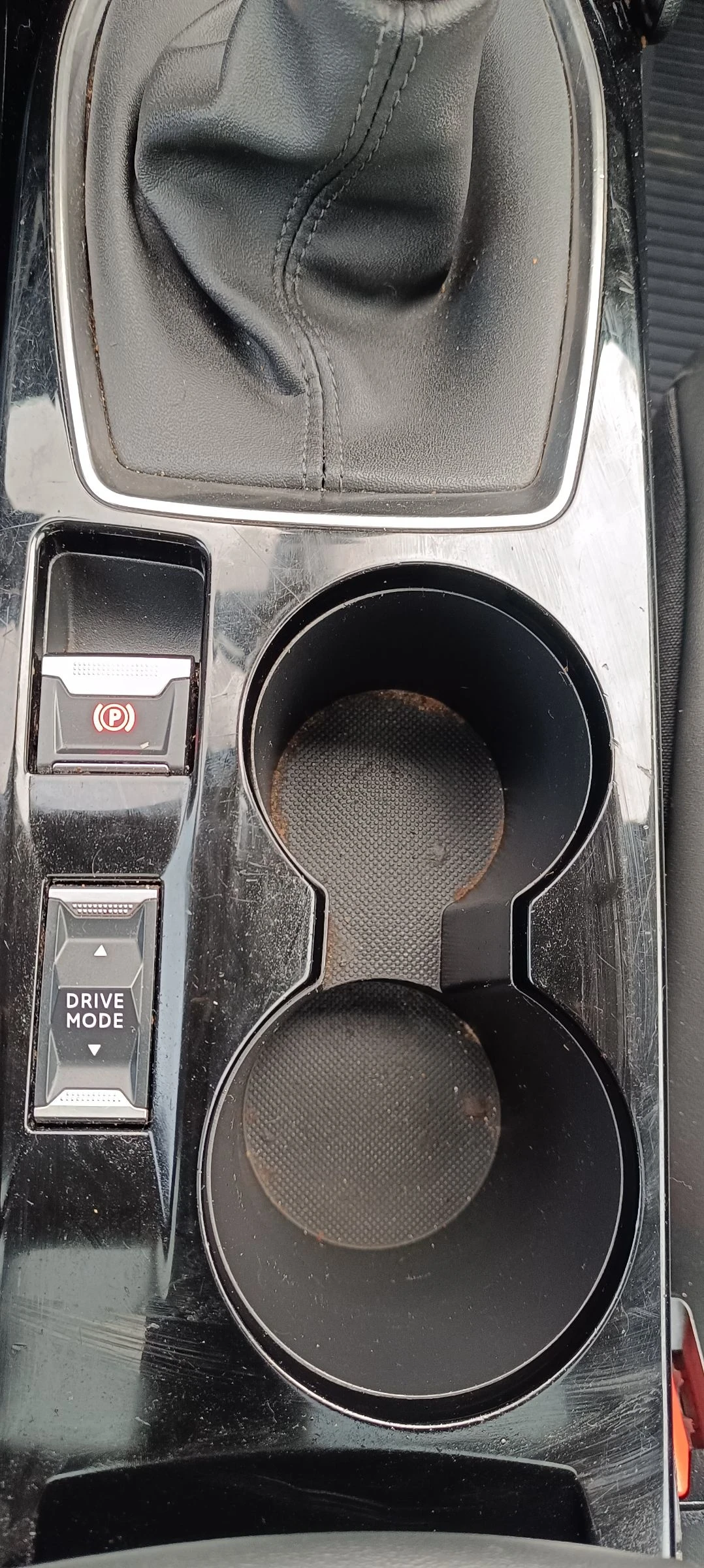 Peugeot 208 1.5HDI Panorama, снимка 15 - Автомобили и джипове - 55117851