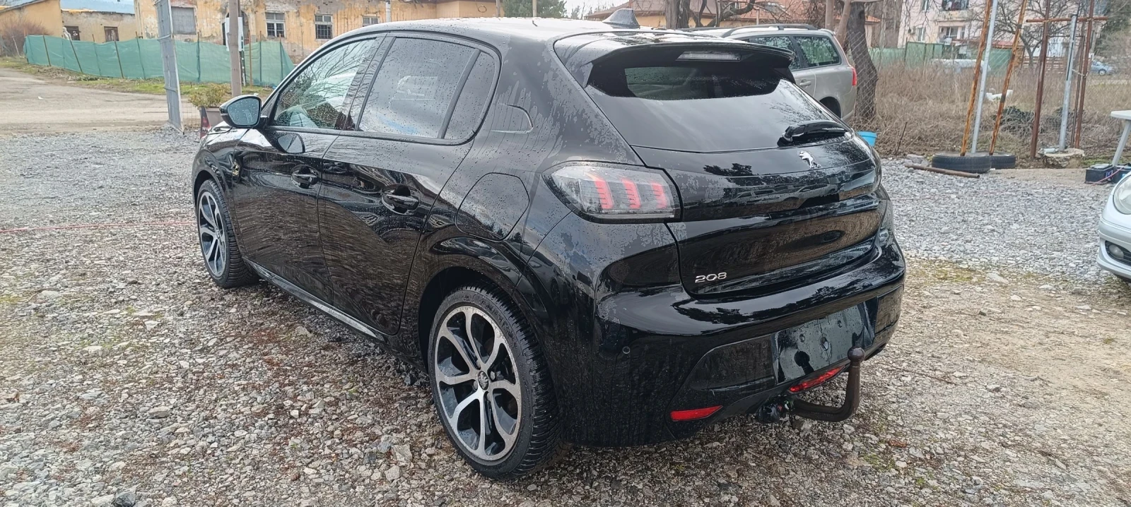 Peugeot 208 1.5HDI Panorama, снимка 4 - Автомобили и джипове - 55117851