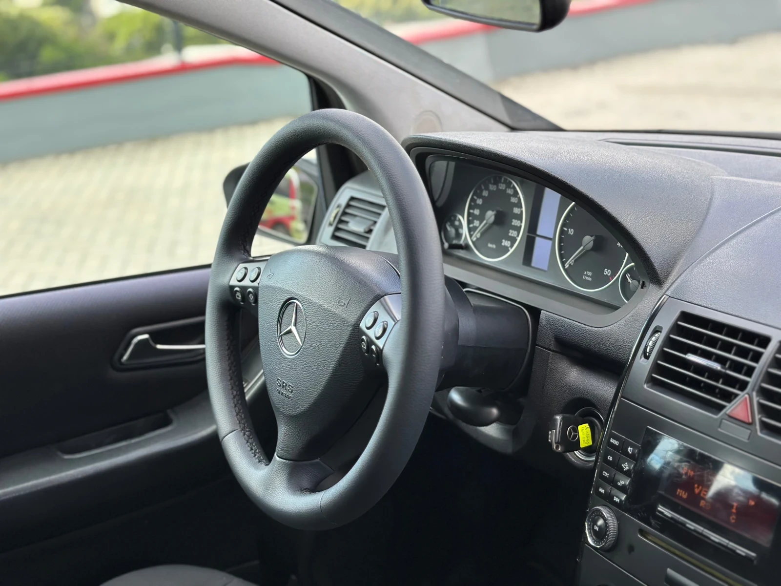 Mercedes-Benz A 160 CDI, снимка 11 - Автомобили и джипове - 55391249