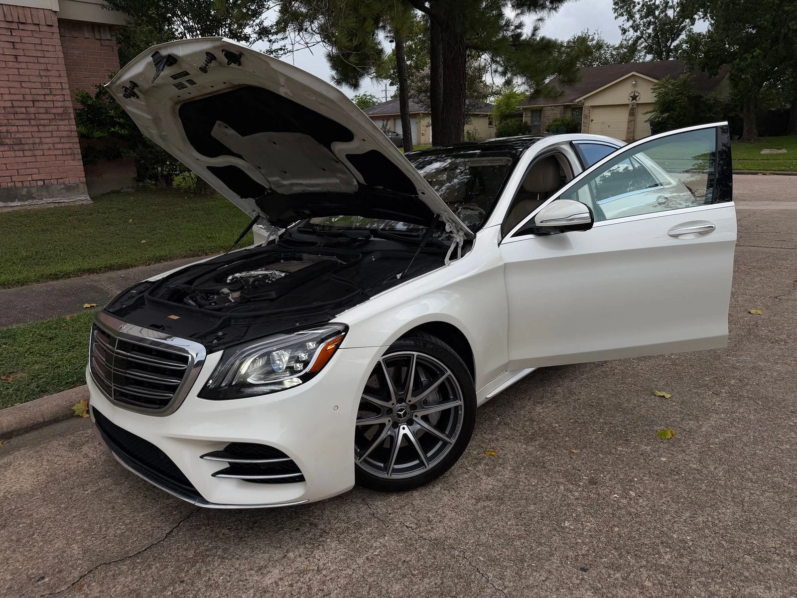 Mercedes-Benz S 560 AMG PK* DIS* 360* МАСАЖ* ОБДУХ* DESIGNO* КРАЙНА ЦЕ, снимка 7 - Автомобили и джипове - 55422706