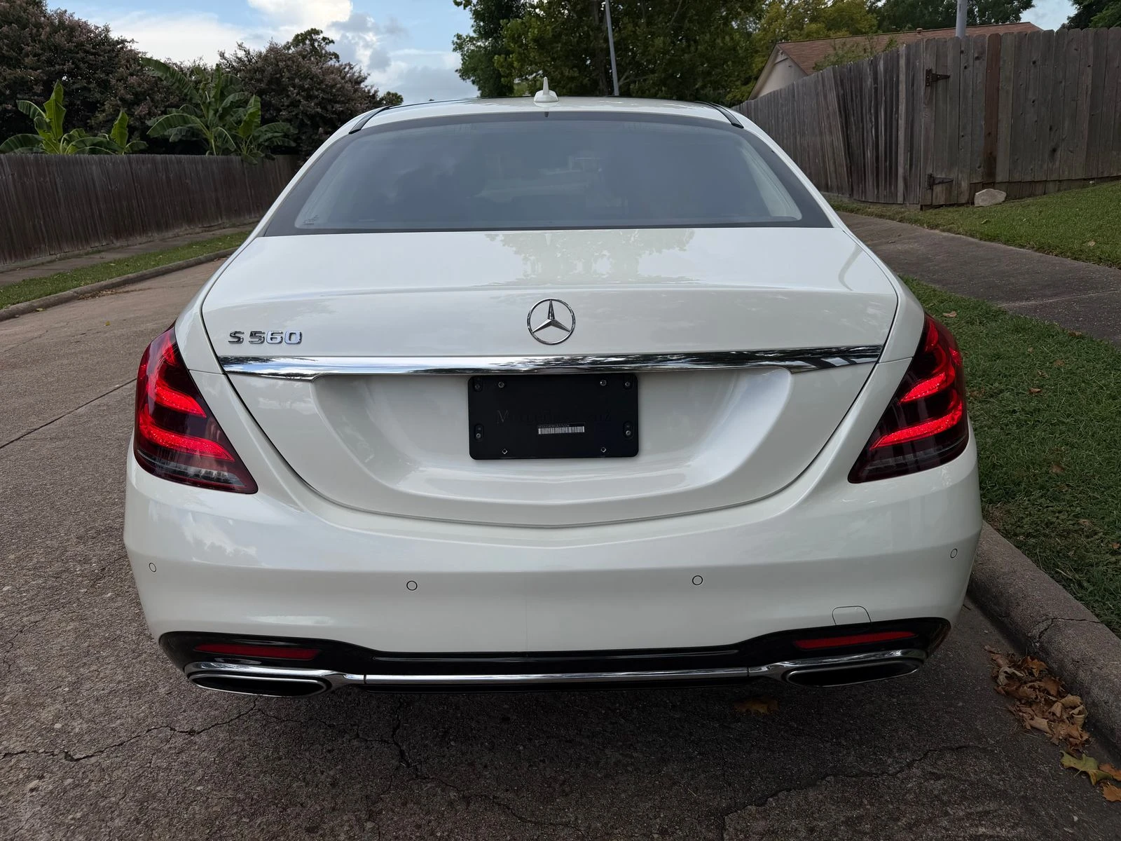 Mercedes-Benz S 560 AMG PK* DIS* 360* МАСАЖ* ОБДУХ* DESIGNO* КРАЙНА ЦЕ, снимка 3 - Автомобили и джипове - 55422706