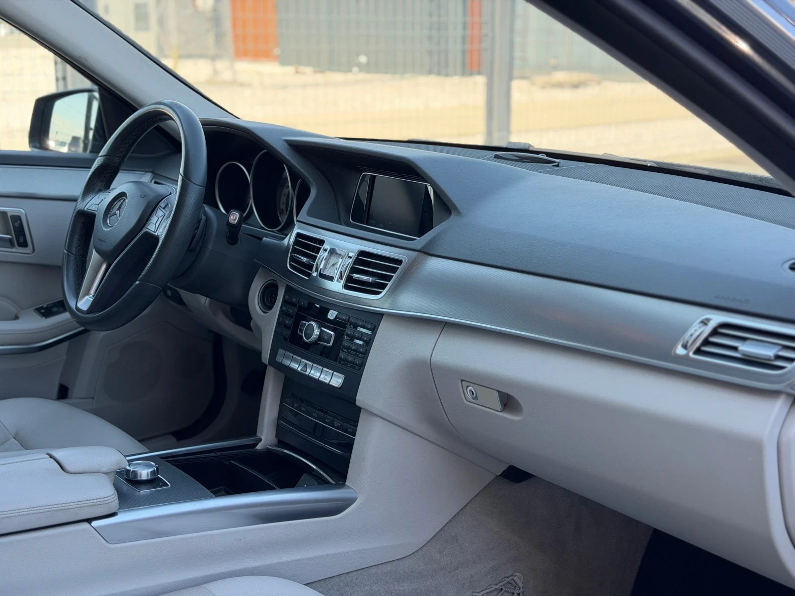 Mercedes-Benz E 220 AVANTGARDE / NAVI / AVTOMAT, снимка 8 - Автомобили и джипове - 55530562