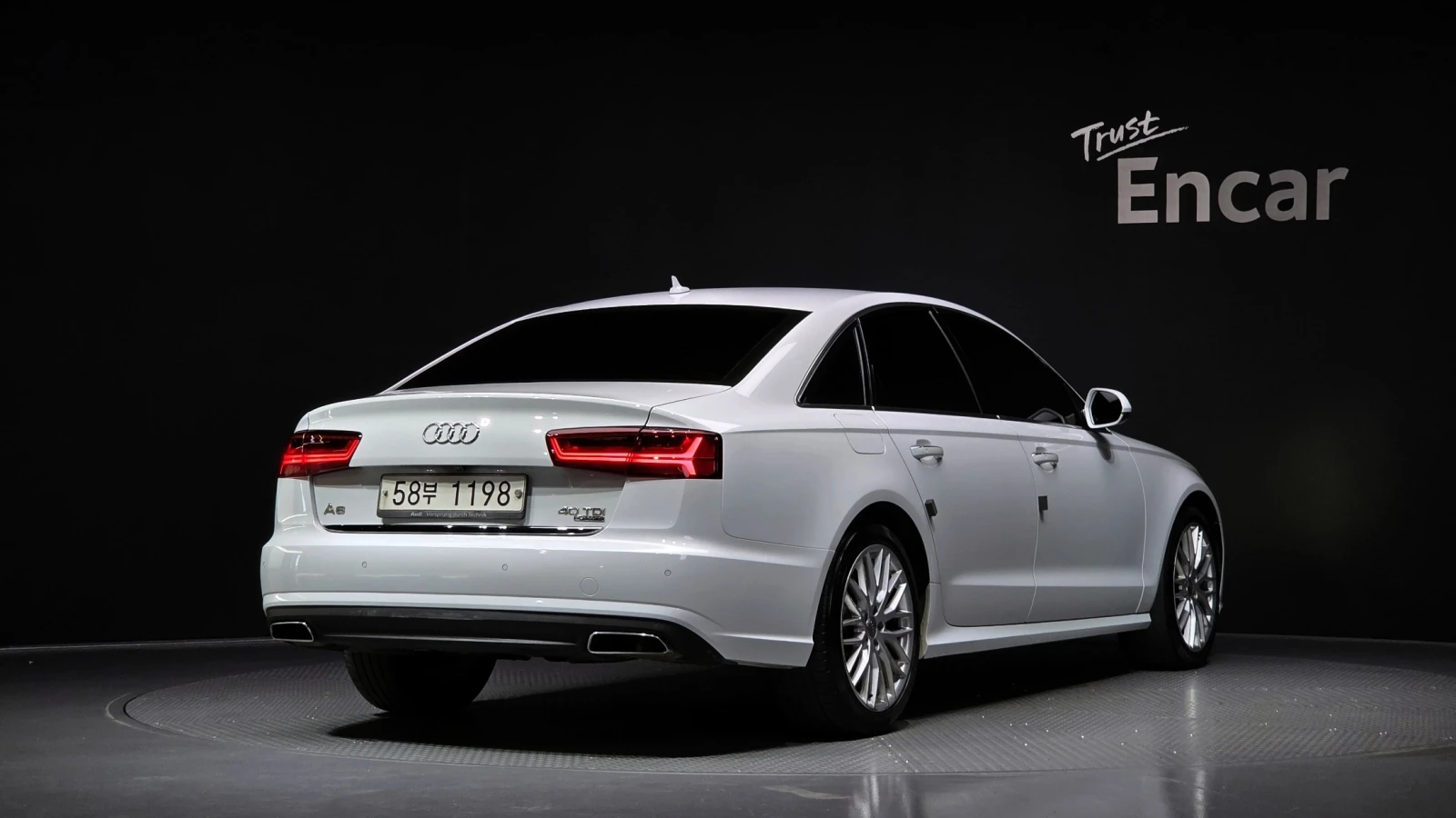 Audi A6 3.0TDI QUATTRO * ОБДУХ * HUD * ЛЮК * BOSE * KAMEPA, снимка 4 - Автомобили и джипове - 55642753