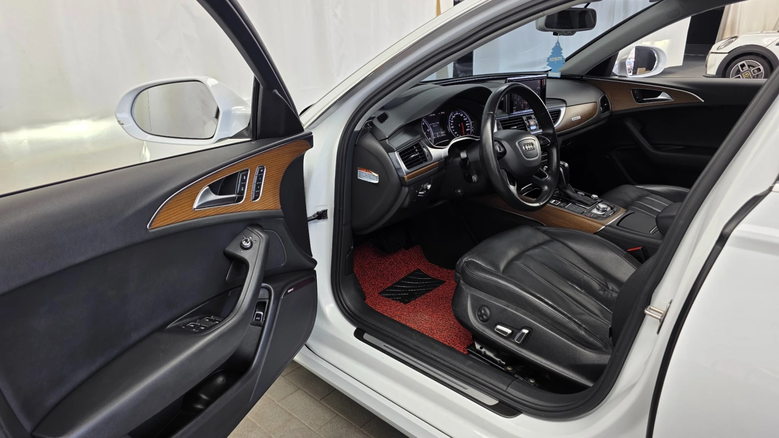 Audi A6 3.0TDI QUATTRO * ОБДУХ * HUD * ЛЮК * BOSE * KAMEPA, снимка 10 - Автомобили и джипове - 55642753
