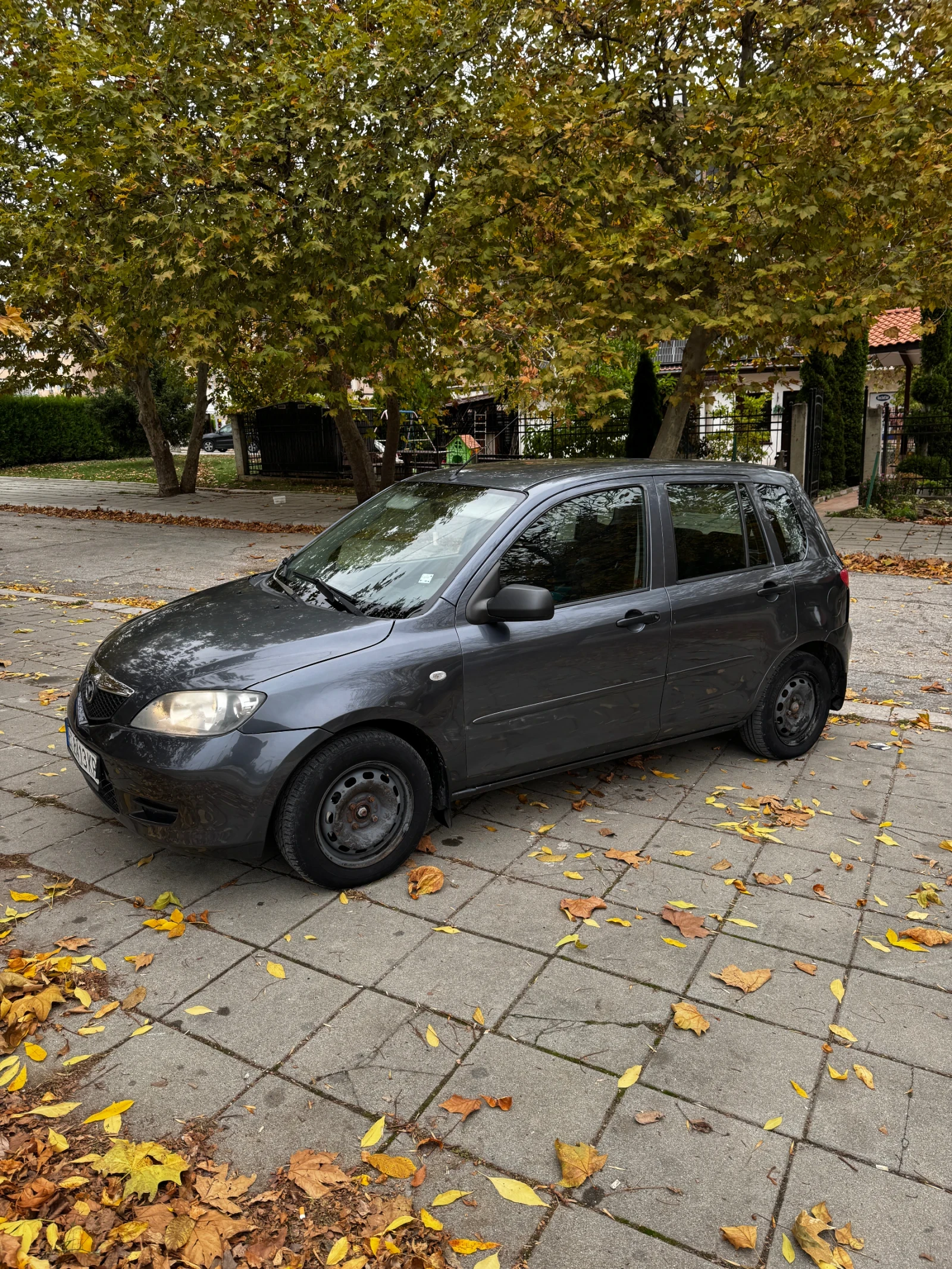 Mazda 2 1, 25