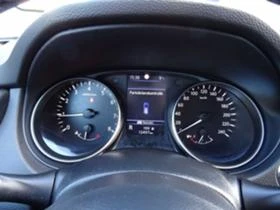 Nissan Qashqai 1.3 DIG-T FWD, снимка 13
