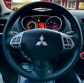 Mitsubishi Outlander 2.0DI-D, 4Х4, 7 места , снимка 12