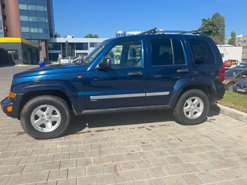 Jeep Cherokee 2, 8 CRD Automatic , снимка 2 - Автомобили и джипове - 47363889