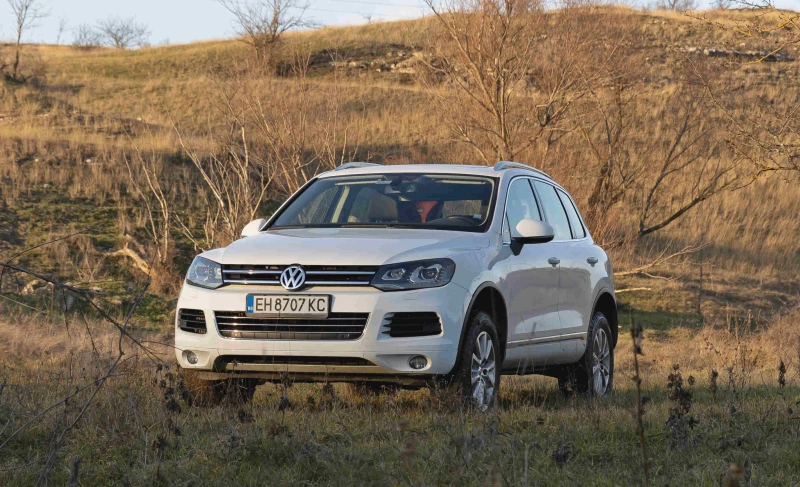 VW Touareg, снимка 5 - Автомобили и джипове - 49234611