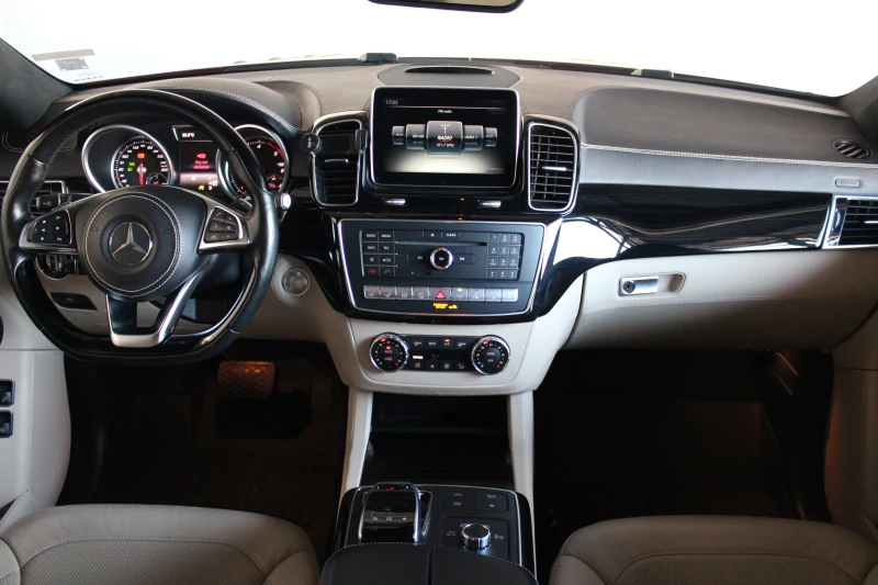 Mercedes-Benz GLE 350 d COUPE AMG HK PANO 360 TV , снимка 7 - Автомобили и джипове - 51508552
