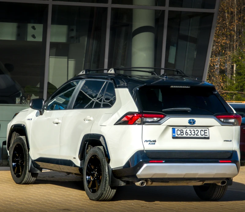 Toyota Rav4 2.5 Hybrid XSE AWD, снимка 5 - Автомобили и джипове - 52742377
