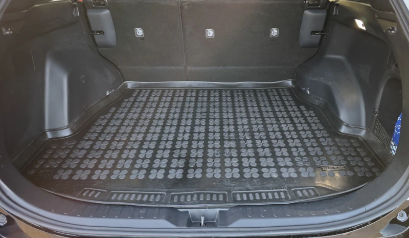 Toyota Rav4 2.5 Hybrid XSE AWD, снимка 17 - Автомобили и джипове - 52742377