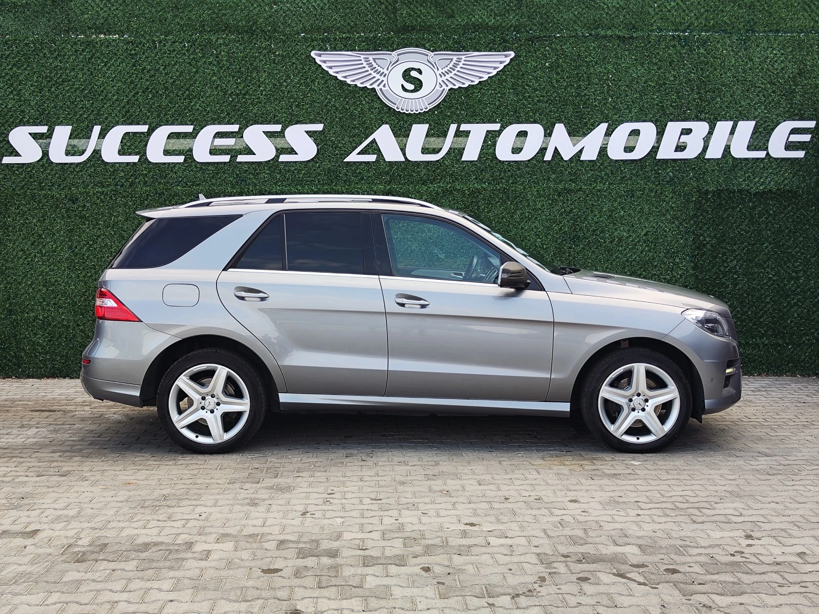 Mercedes-Benz ML 350 AMG*PODGREV*RECARO*DISTRONIC*LIZING - изображение 3