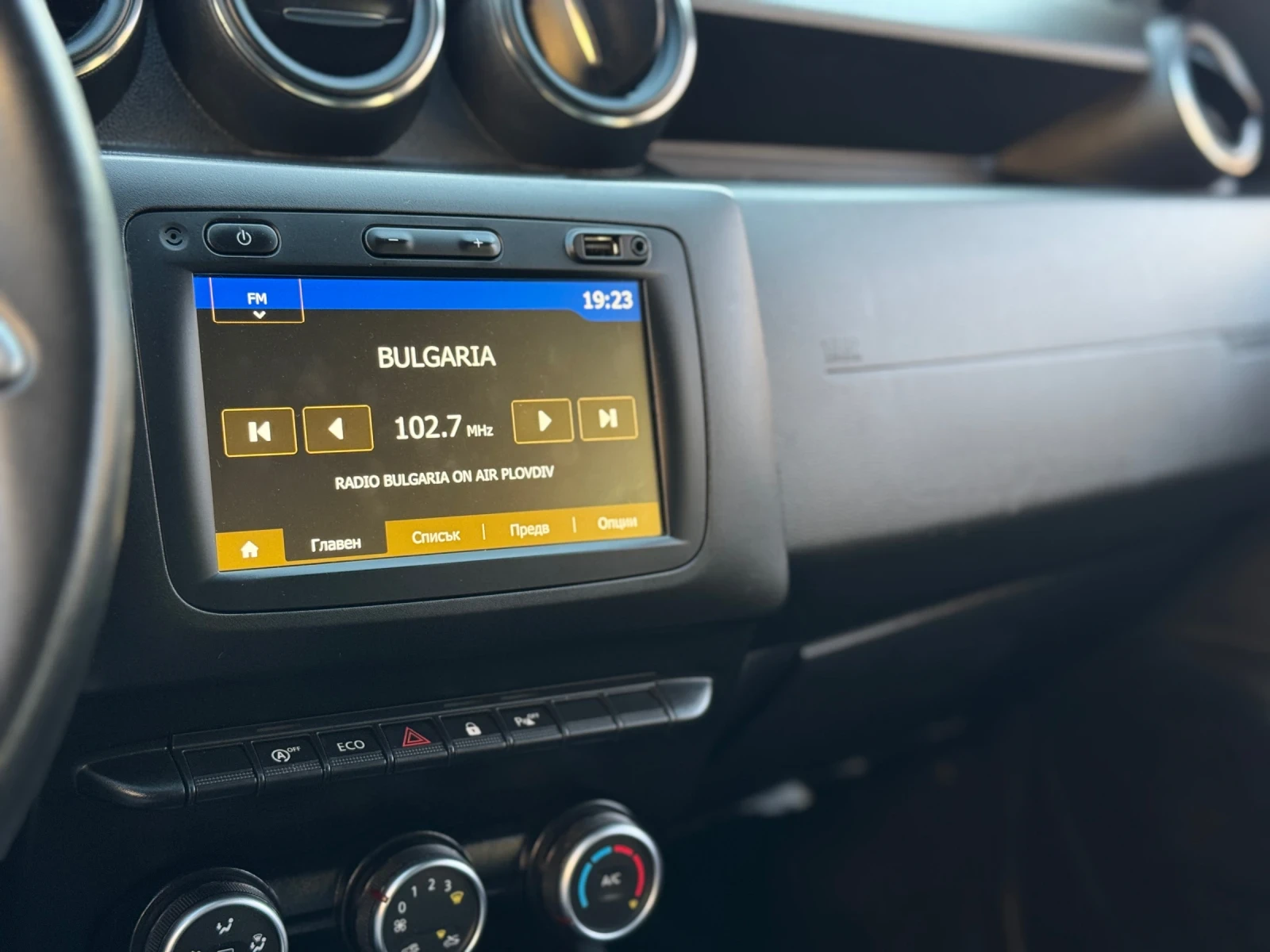 Dacia Duster N1 // 1.6i / //    | Mobile.bg   12