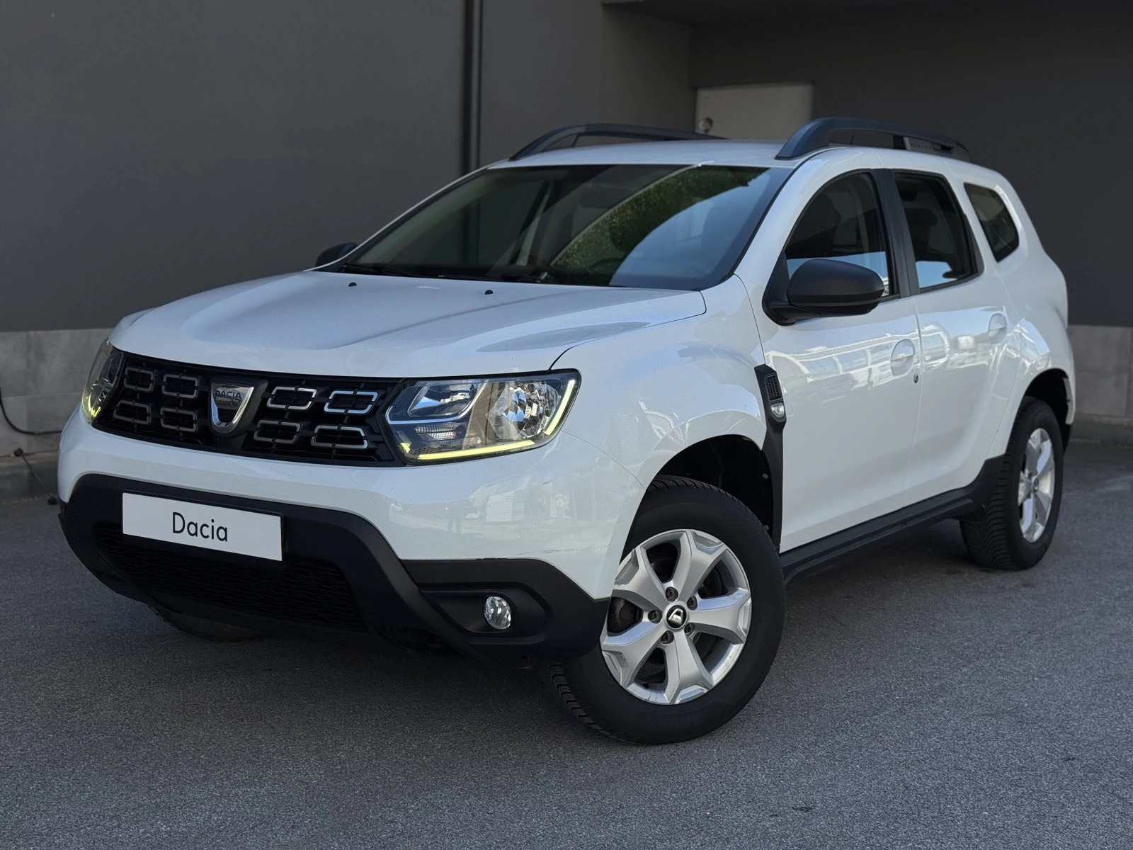 Dacia Duster N1 // 1.6i / //    | Mobile.bg   1