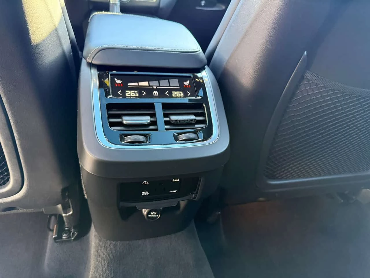 Volvo XC60 * Inscription * CARFAX * ЦЕНА ДО БГ, снимка 14 - Автомобили и джипове - 54070931