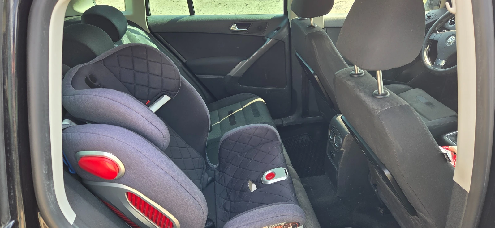 VW Tiguan, снимка 8 - Автомобили и джипове - 54245909