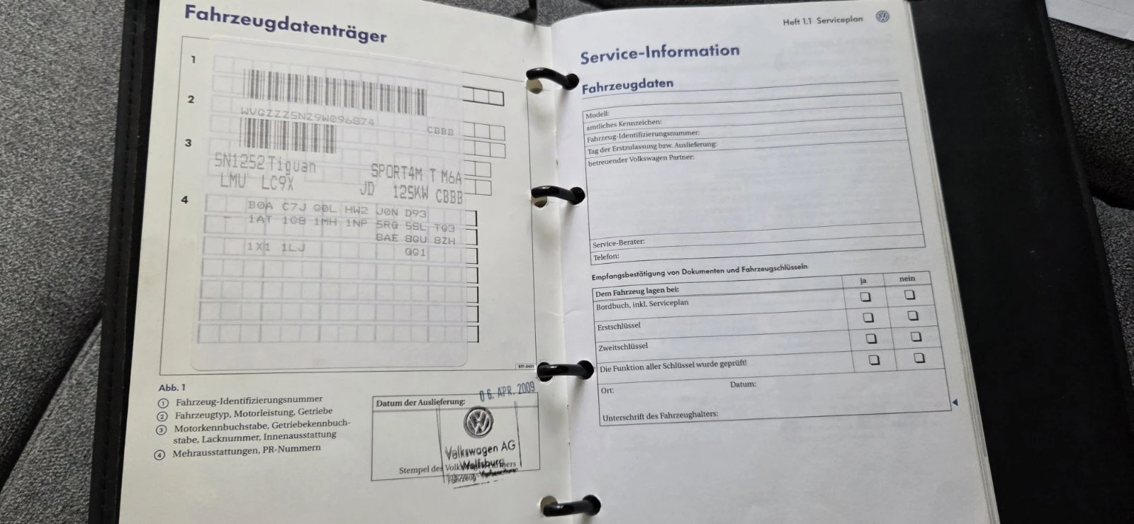 VW Tiguan, снимка 15 - Автомобили и джипове - 54245909