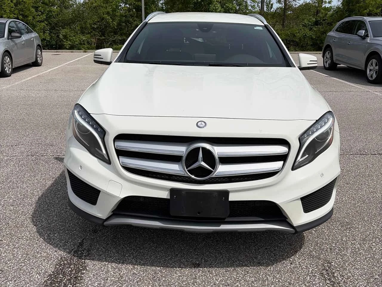 Mercedes-Benz GLA 250 4MATIC/ВТОРИ ГУМИ И ДЖАНТИ/ПОДГРЕВИ, снимка 2 - Автомобили и джипове - 54647311