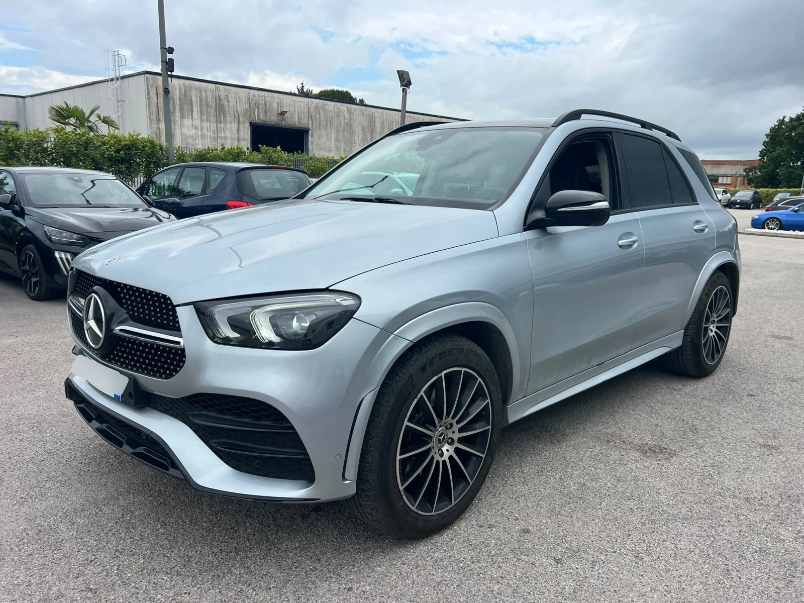 Mercedes-Benz GLE 300 d 4Matic Mild Hybrid Premium Plus, снимка 3 - Автомобили и джипове - 54825335