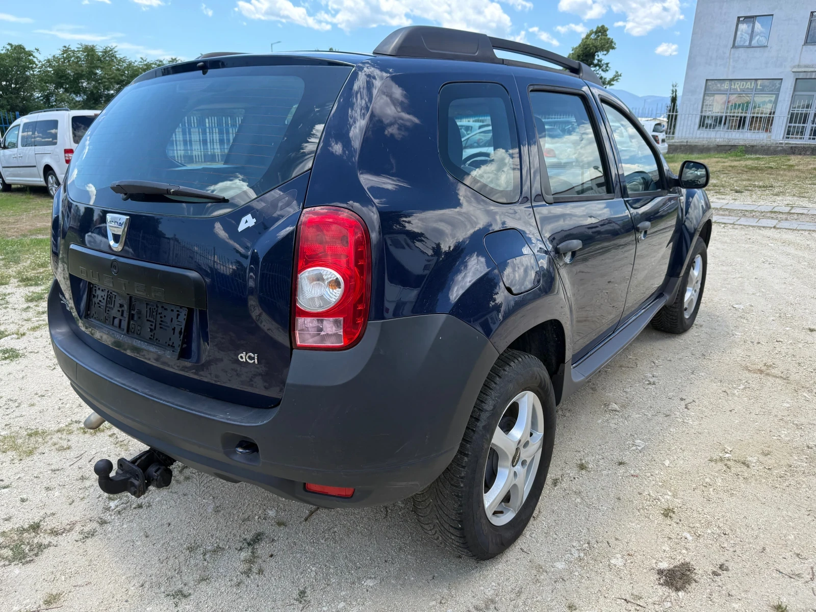Dacia Duster 1.5 DCI 110 к.с. 4х4, снимка 7 - Автомобили и джипове - 54912341