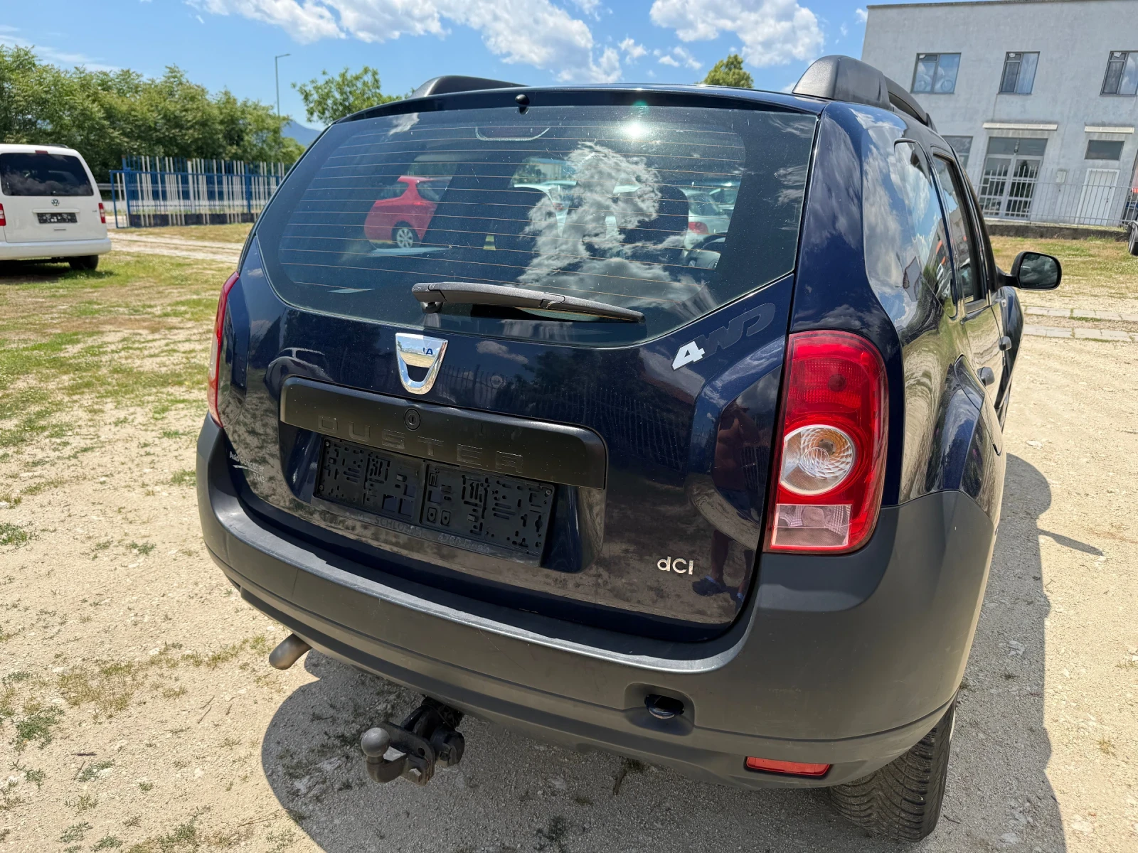Dacia Duster 1.5 DCI 110 к.с. 4х4, снимка 11 - Автомобили и джипове - 54912341