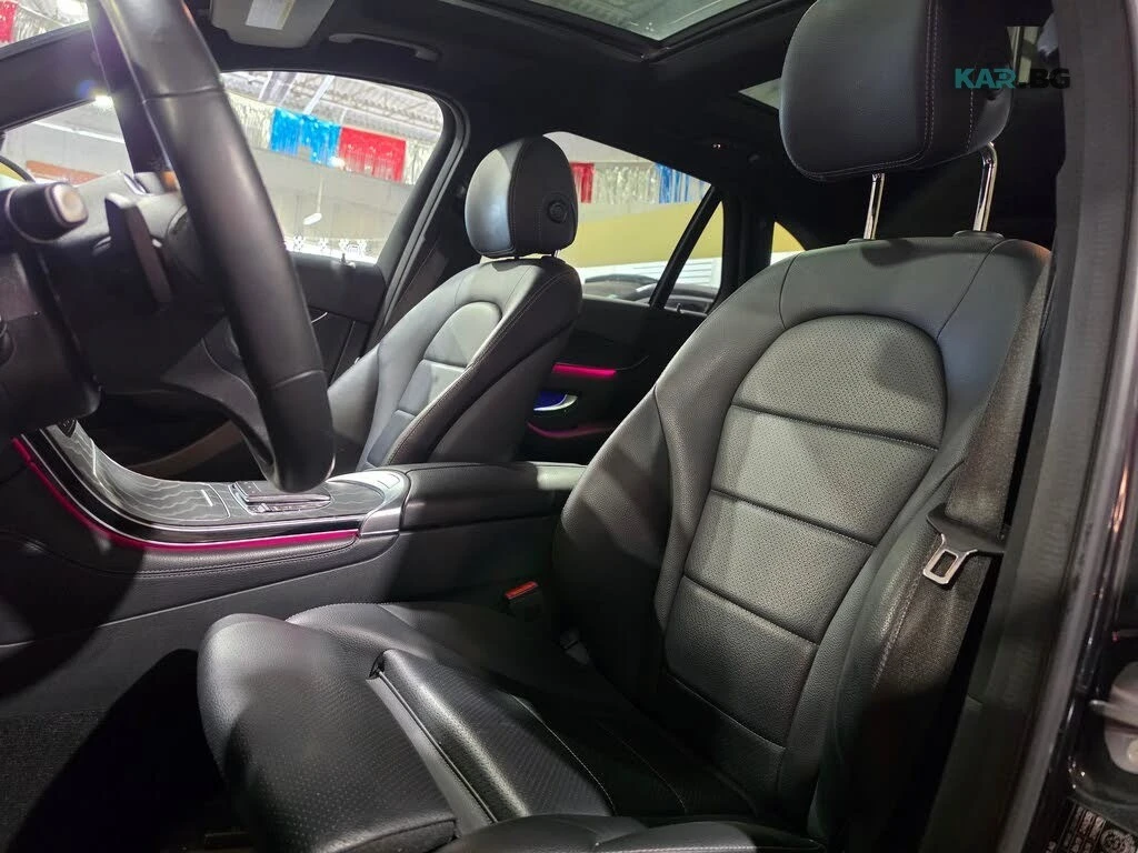 Mercedes-Benz GLC 300 Remote Start * АвтоКредит * (ЦЕНА ДО БГ), снимка 11 - Автомобили и джипове - 55052961