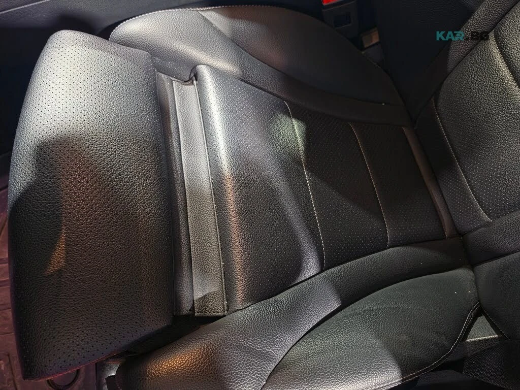 Mercedes-Benz GLC 300 Remote Start * АвтоКредит * (ЦЕНА ДО БГ), снимка 12 - Автомобили и джипове - 55052961