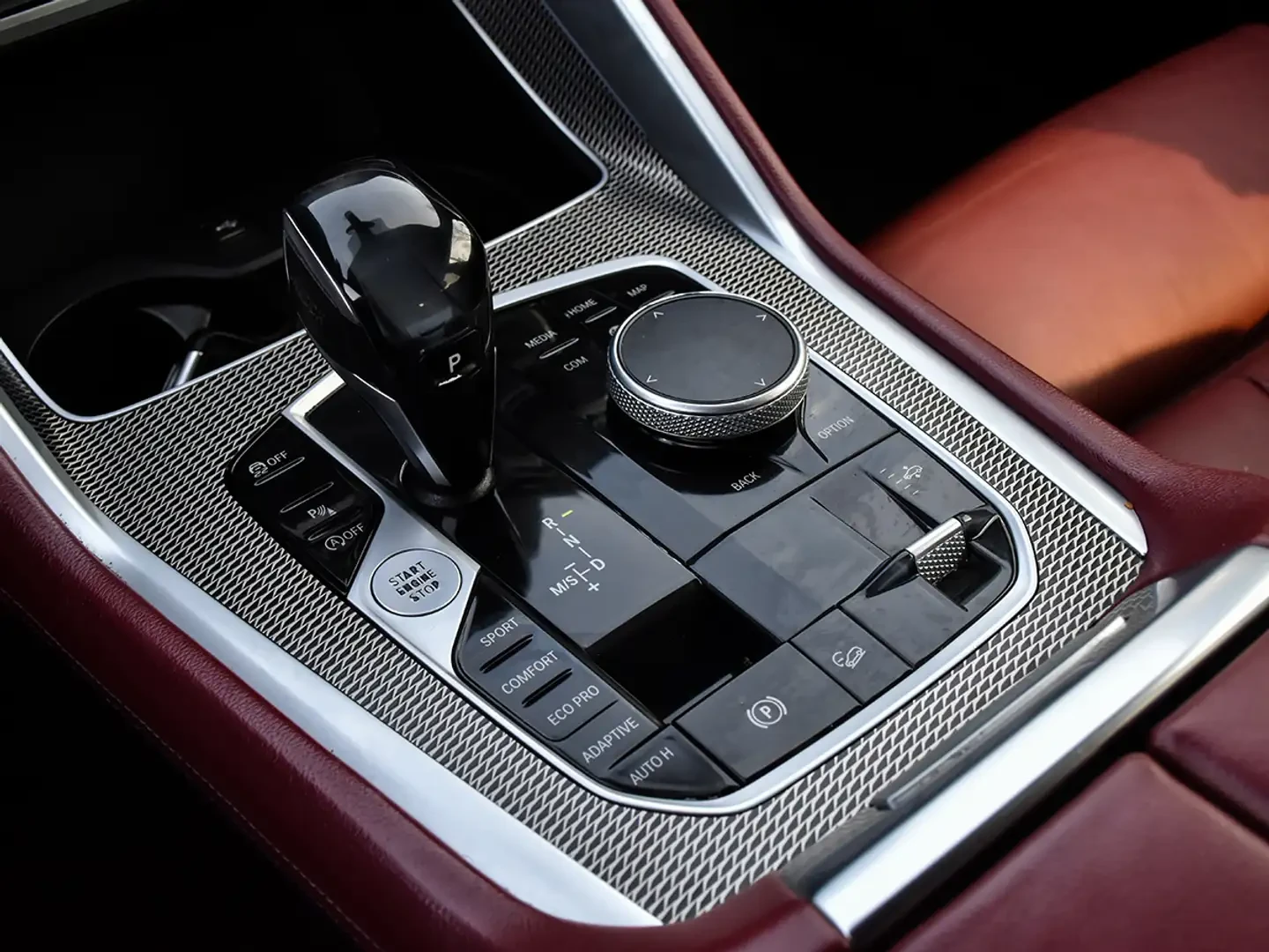 BMW X6 40i* X-Drive* B58* Distronic* 1 собственик, снимка 9 - Автомобили и джипове - 55145519