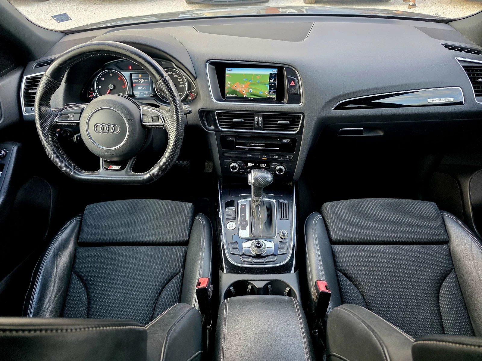 Audi Q5 С-История S-Leine Keyless Go Panorama Navi 4х4 , снимка 6 - Автомобили и джипове - 55225864