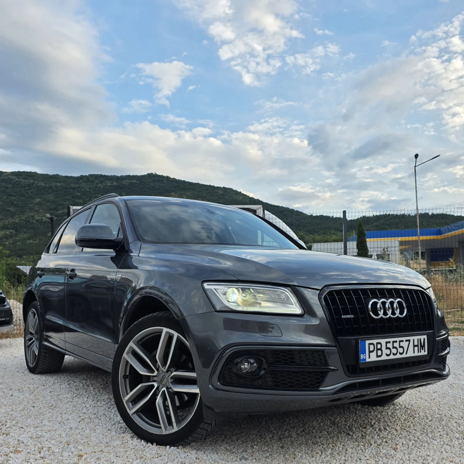 Audi Q5 С-История S-Leine Keyless Go Panorama Navi 4х4 , снимка 3 - Автомобили и джипове - 55225864