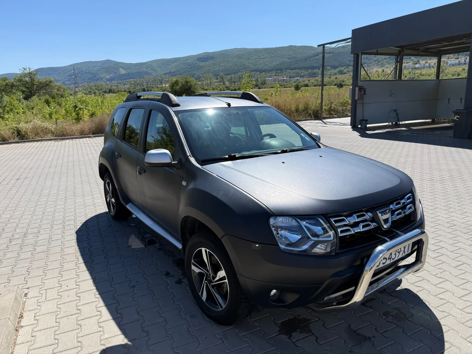Dacia Duster, снимка 2 - Автомобили и джипове - 56057542