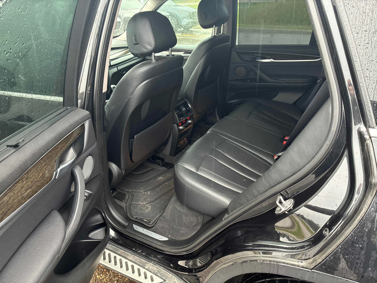 BMW X5 xDrive35i* CARFAX* КАМЕРА* ПАНО* АВТОКРЕДИТ* , снимка 12 - Автомобили и джипове - 56137368